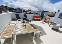 Nuevos Lightbooking Livian Suites Las Palmas - Las Palmas de Gran Canaria - Balkon