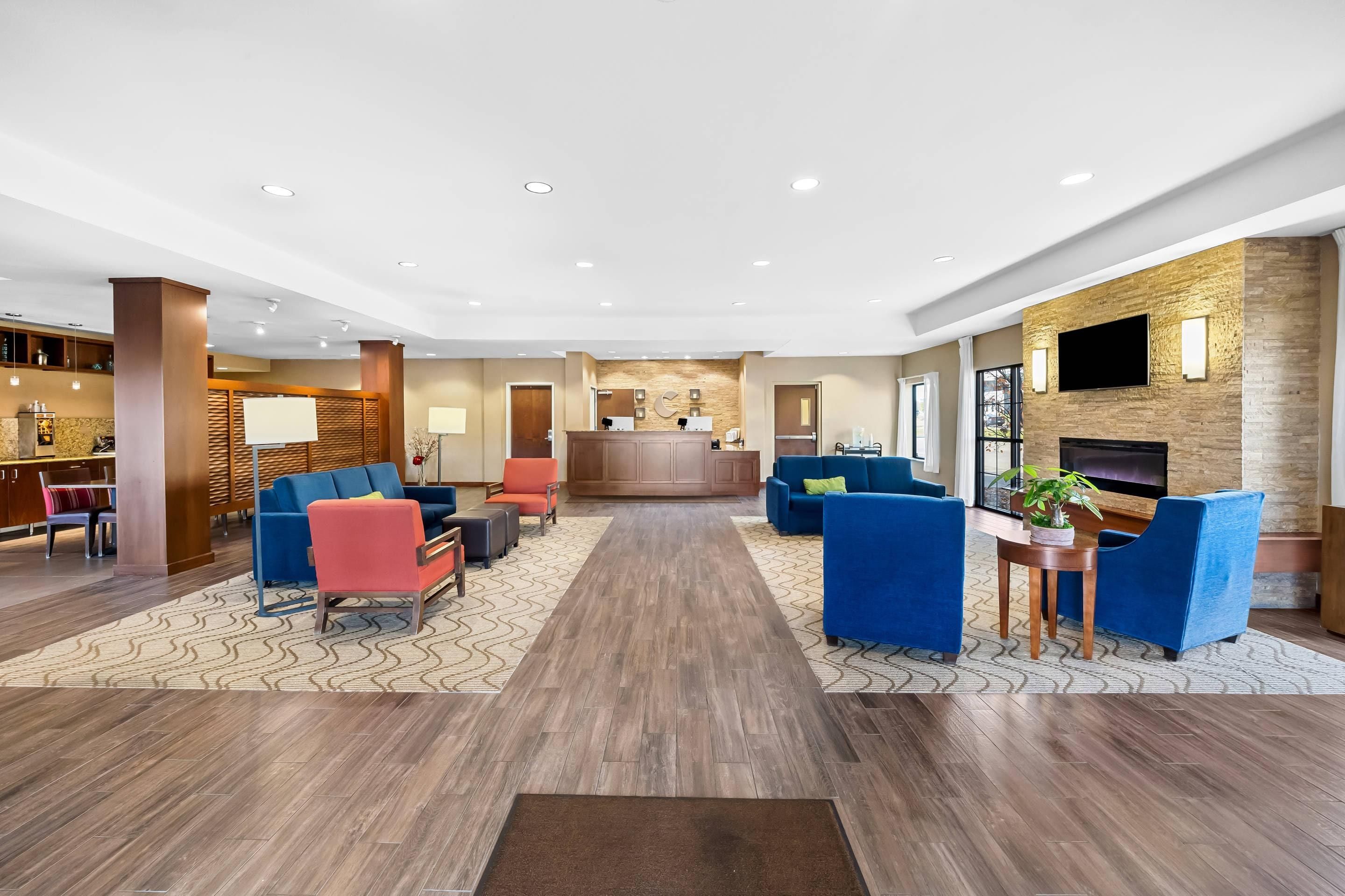 Comfort Inn & Suites West - Medical Center - Rochester - Σαλόνι ξενοδοχείου