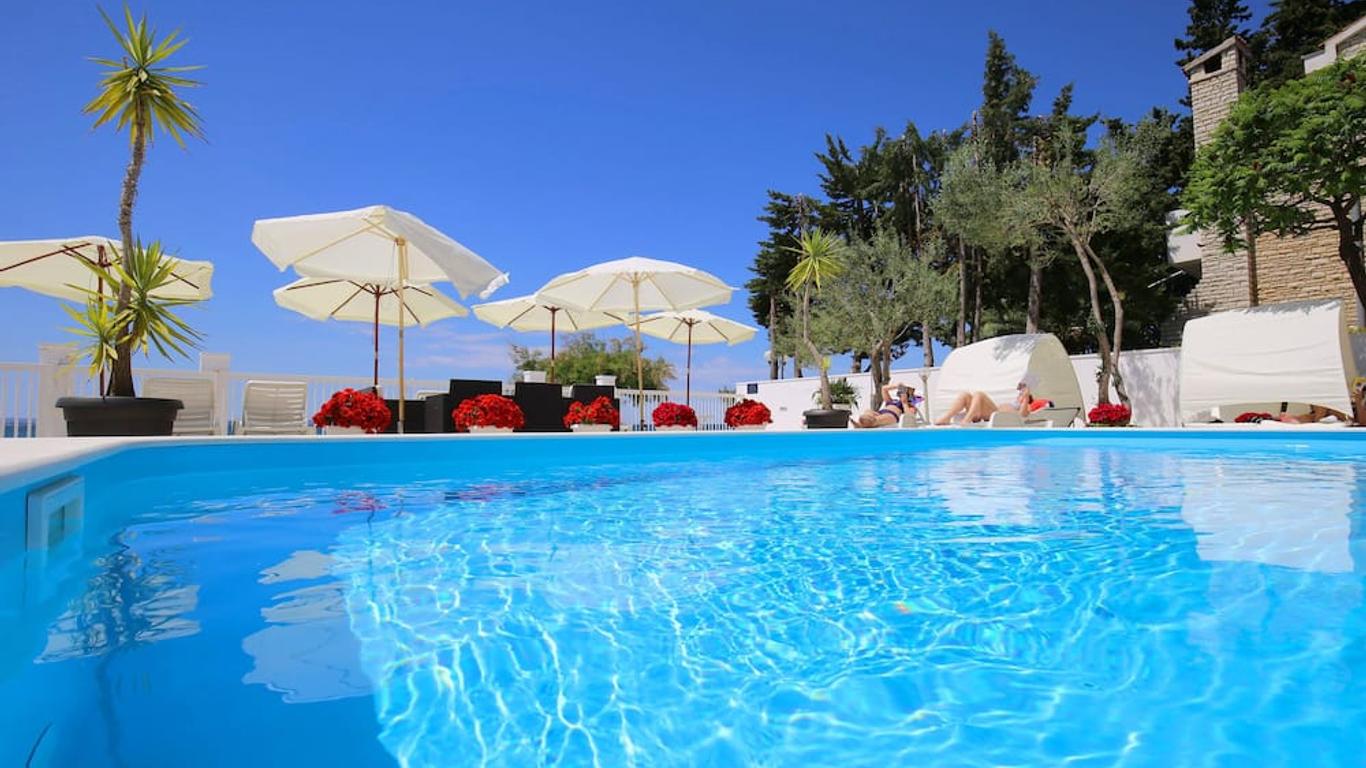 Villa Triana