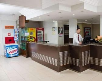 Serras Hotel - Rondonópolis - Recepció