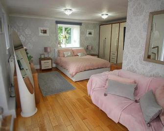 Charlton House - Ventnor