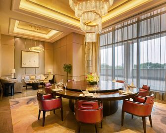 DoubleTree by Hilton Ningbo Beilun - Ningbo - Comedor
