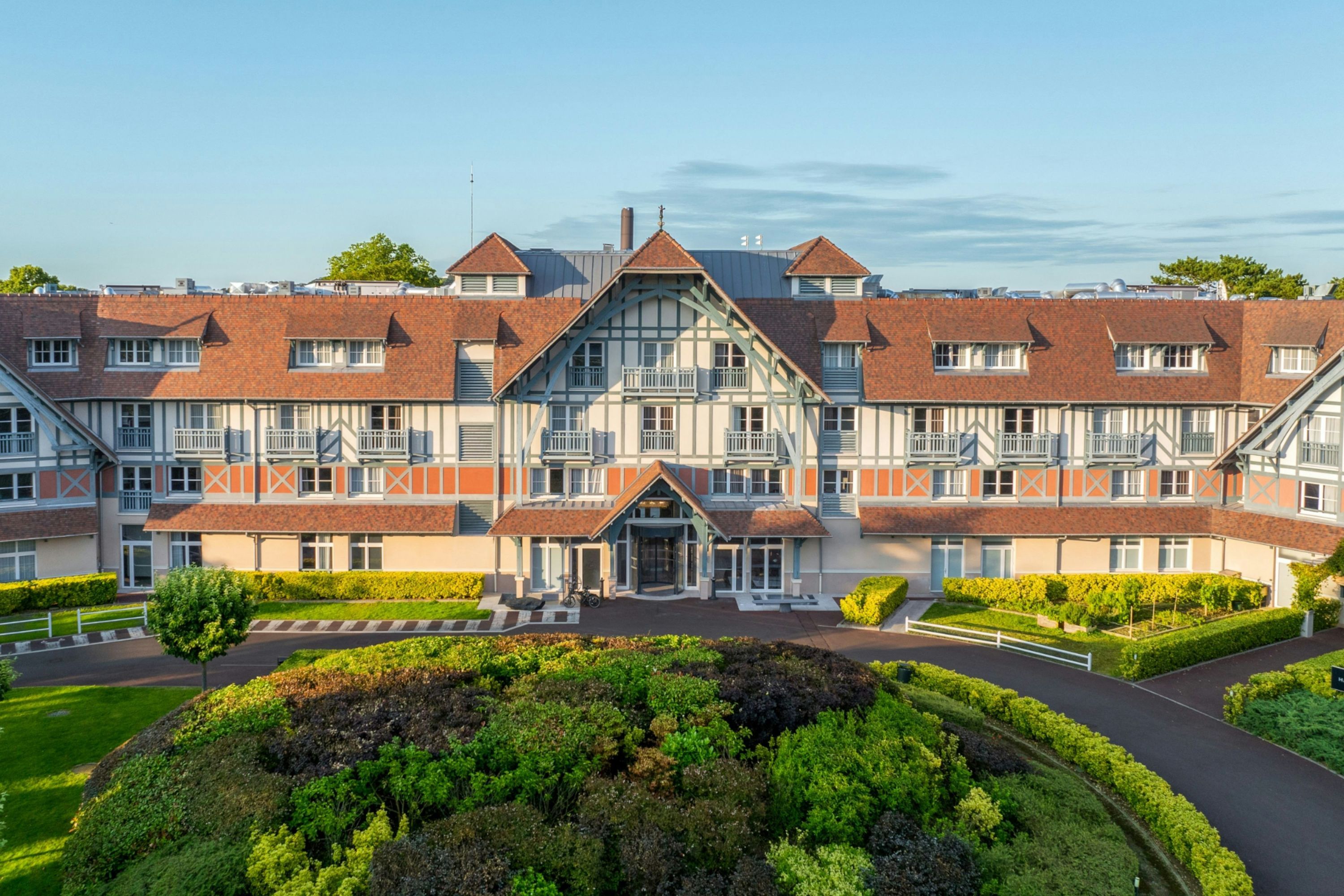 Renaissance Paris Hippodrome de St. Cloud Hotel - Rueil-Malmaison - Edificio