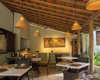 Pousada La Luna - Arraial d'Ajuda - מסעדה