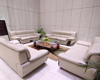 The Mahal Inn - Jamshedpur - Living room