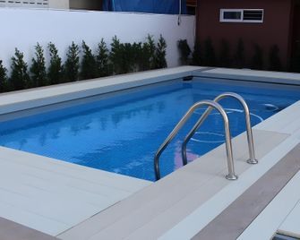 Avalon residence 2 - Savannakhet - Piscine