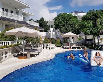 Godiva Phu Quoc Hotel - Phu Quoc - Pool