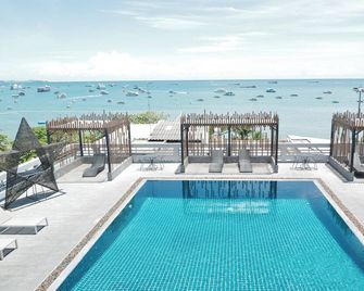Hermann Hotel Pattaya - Πατάγια - Πισίνα