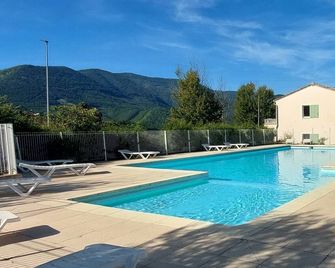 Appartement Idéal Pour les Vacances Thermales et Familiales. Vue Exceptionnelle - Montbrun-les-Bains - Pool