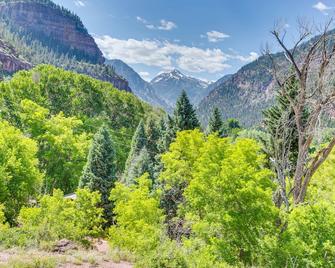 Beautiful Ouray Home with Patio - 3 Mi to Downtown! - Ouray - Outdoors view
