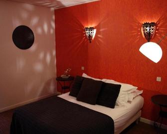 Lou Cigaloun - Saint-Antonin-du-Var - Bedroom