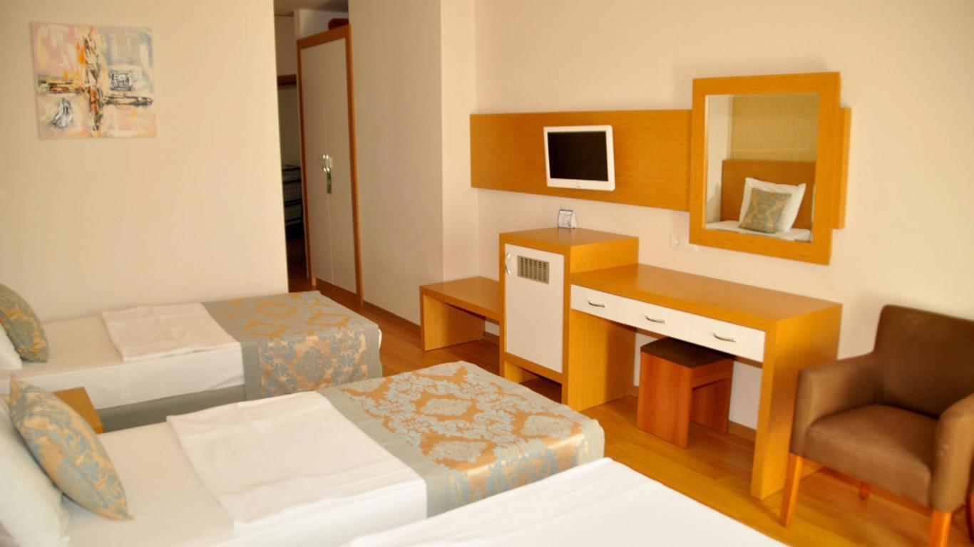 Blue Fish Hotel