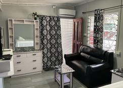 Fox Homestay Apartment - Suva - Salon