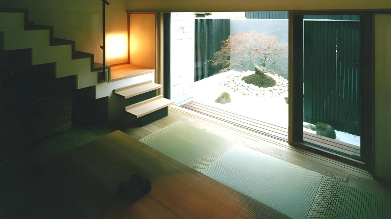 Kuramure Ryokan