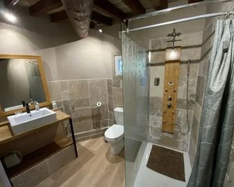 Inn 4 Bears - Nimes