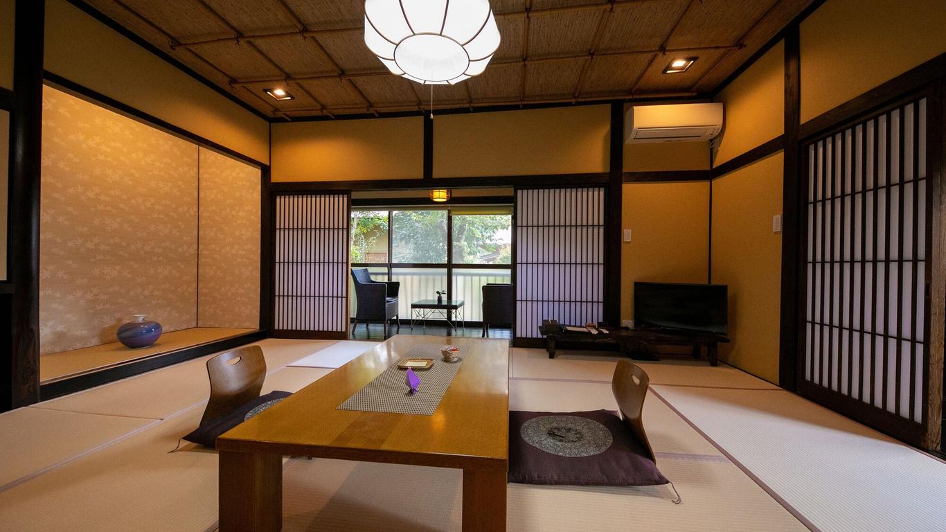 Yufuin Hoteiya