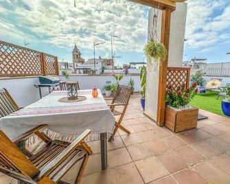 Children-friendly wonderful flat with barbeque & terrace | Sea view | Next to the beach | Dogs allowed - Sitges - Balcony