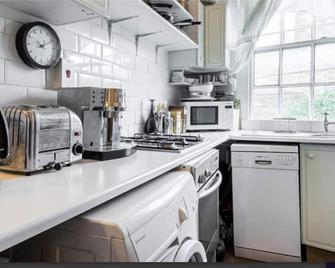 1-Bed Studio- Sleeps 2- Nwlondon Kentish Town - London - Kitchen