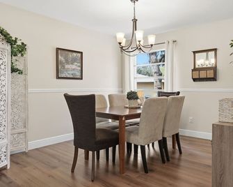 Cozy Home Away from Home- Family Friendly! - Ocoee - Comedor