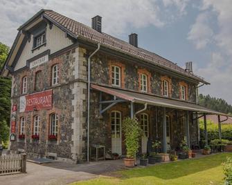 Nickis Gleis - Grafenau - Gebäude