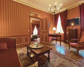 Château de Challanges - Beaune - Living room