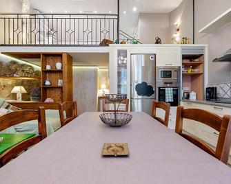 Hauzify I Casa Palou - Palamós - Spisesal