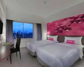 Yusra Inn Hotel Bekasi - בקאשי - חדר שינה