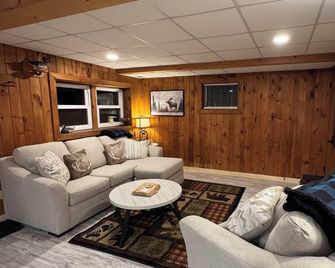 Big Moose Lodge Unit 2 Bottom Unit - Montgomery - Living room