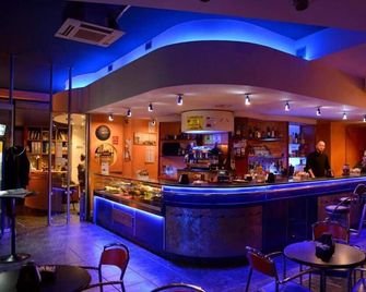 Hotel Blue Rose's - Mesagne - Бар