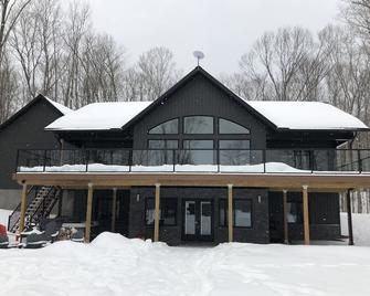 Carson's Cottage: 5 Acres Of Nature And - Gilmour - Edificio