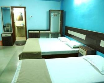 Hotel Slv Residency - Kurnool - Bedroom