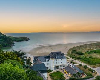 Hotel De La Plage - Plonévez-Porzay - Будівля