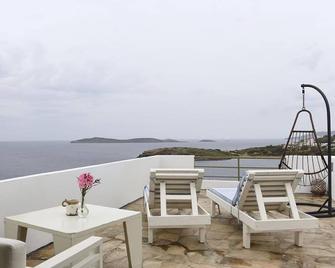 Villa Fiamegou - Batsi - Balkon