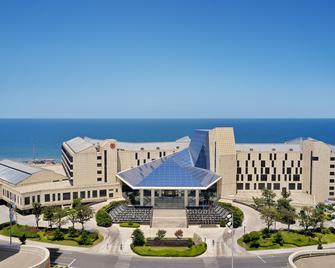 Sheraton Yantai Golden Beach Resort - Yantai - Edificio