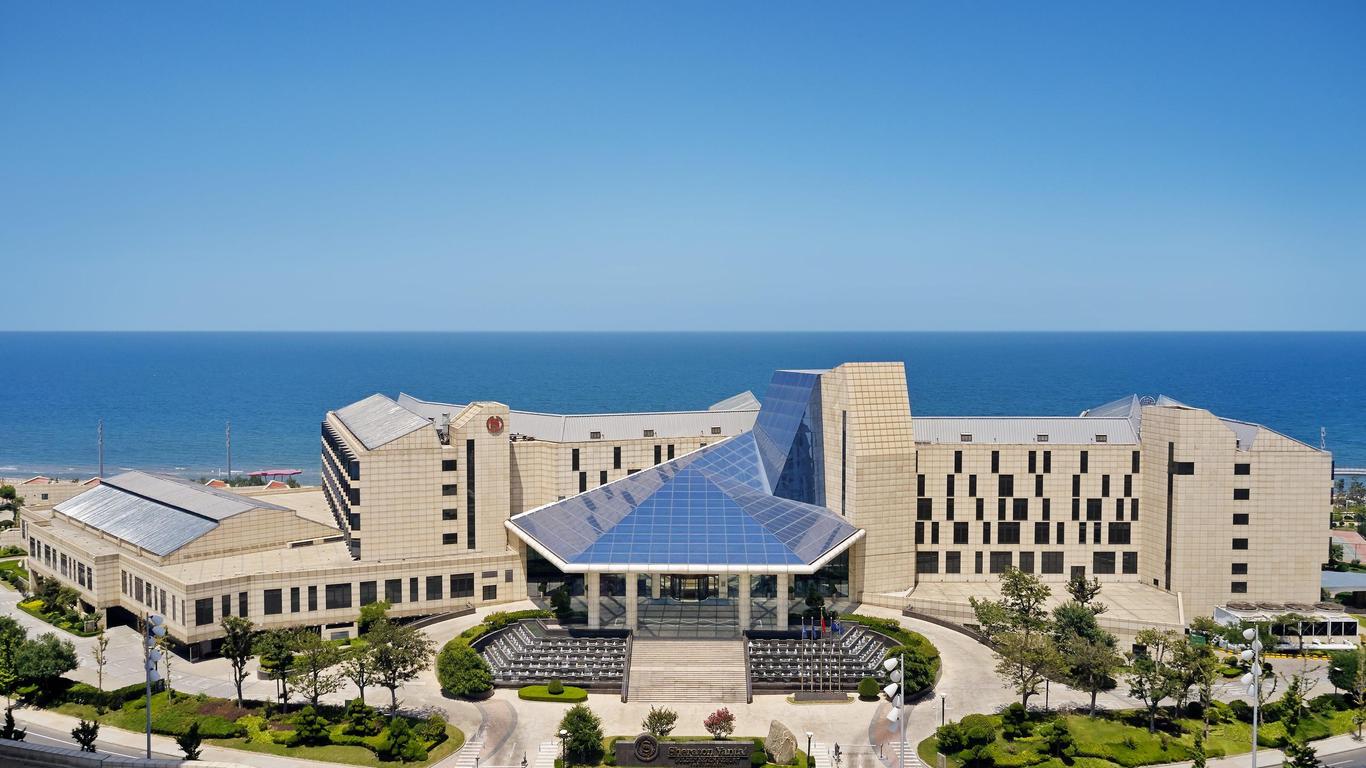 Sheraton Yantai Golden Beach Resort