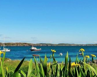Little cottage-Village of Bunessan-Sleeps4 - Isle of Mull
