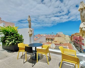 Atypicap Capsule Hostel - Puerto de la Cruz - Balcón