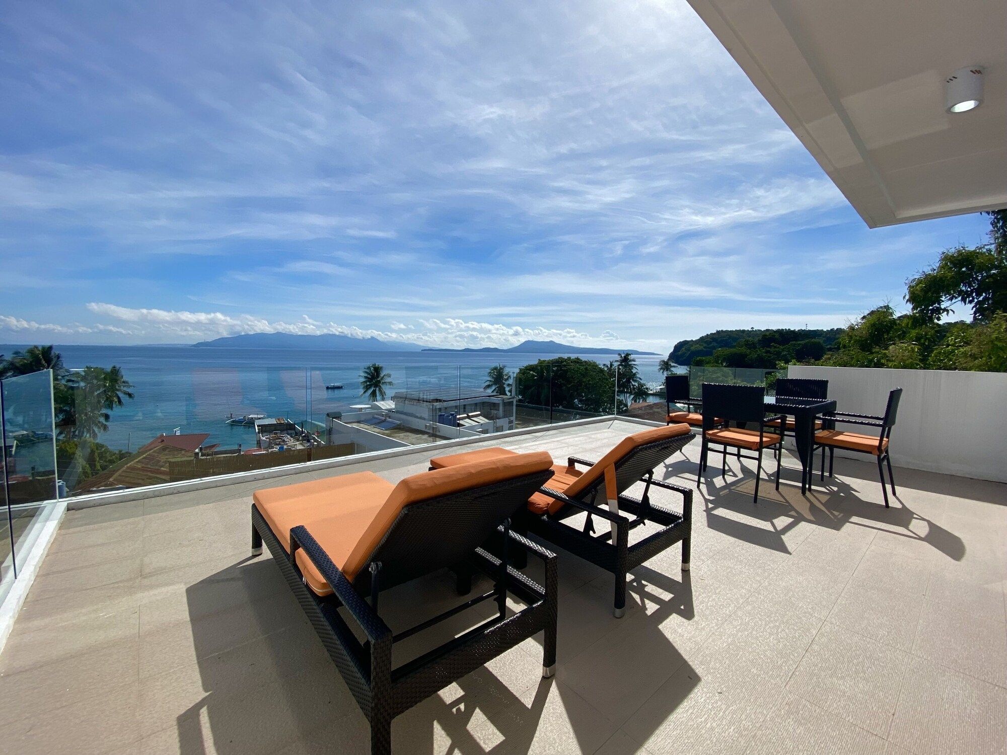 Lalaguna Villas Luxury Dive Resort and Spa - Puerto Galera - Balcony