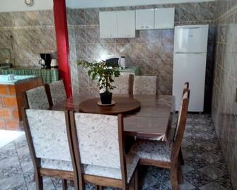 Hostel For Us - Manaus - Dining room