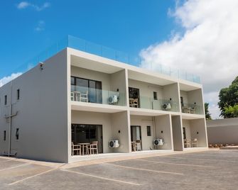 Capital Beach Luxury Self-Catering Accommodation - Durban - Edificio