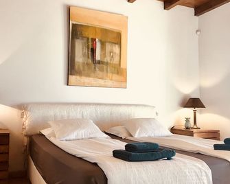 Stayonboard: Rustic Villa With Heated Pool, View, Patio, Wifi, Tv, .. - Lajares - Habitación