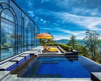 Wildflower Hall, An Oberoi Resort, Shimla - Shimla - Pool