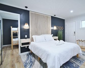 Showboat Hotel - Himrod