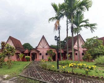 OYO 441 Inb Resort - Malakka - Gebäude
