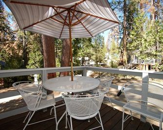 Cute 2b/1b Cabin In The West Village On Madrone Lane - Shaver Lake - Balcony