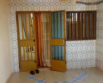 Furnished and air-conditioned villa 200 meters from a main road (avenue des arts) - Ouagadougou