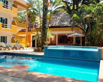 Hotel Chablis Palenque - Ruinas de Palenque - Piscina