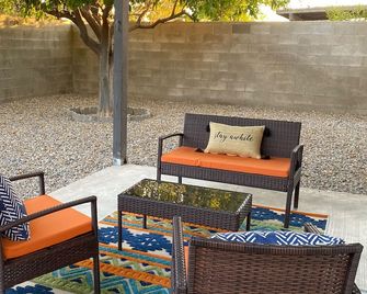 The Hillside Hacienda located in the heart of Yuma. Hospital Nearby. - Yuma - Patio