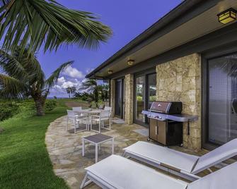 Panoramic views, lush mountains and blue waters - Kilauea - Patio