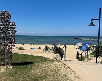 Welcome to The Huron Host in Port Austin! - Port Austin - Beach